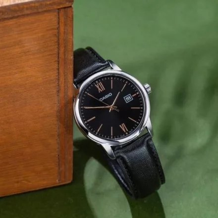 Casio Collection MTP-V002L-1B3UDF férfi óra karóra
