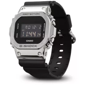 Casio G-Shock GM-5600U-1ER férfi óra karóra