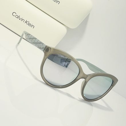 Calvin Klein Retail R735S napszemüveg MILKY szürke / kék ezüst női