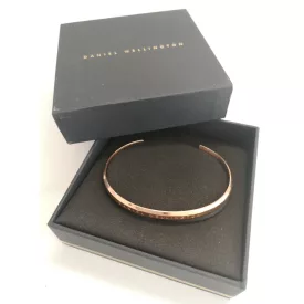   Daniel Wellington 19 cm női ékszer karkötő DW00400003 /kampcri várható érkezés:05.05