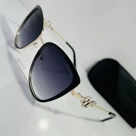 Guess Factory női napszemüveg GF6141 01B /kamper 1 napos szállítás