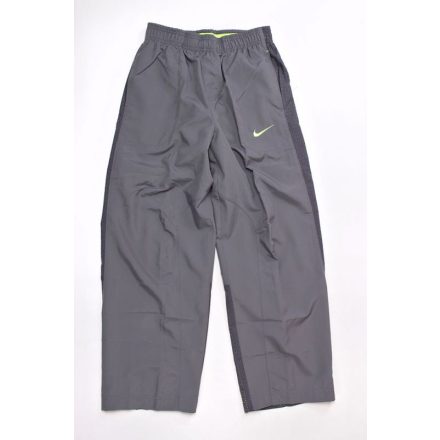 Nike fiú szürke tréning melegítő szabadidőruha nadrág M (140-152 cm) 381498/040 /kamplvm Várható érkezés: 05.05