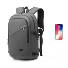 Miss Lulu London EM2349 - Kono PVC- Wasserabweisend Tech hátizsák  USB-Ladeanschluss - szürke