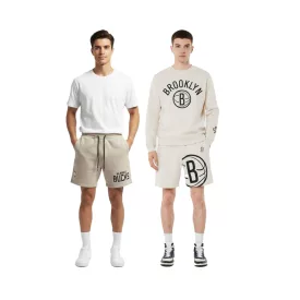   Hollister X NBA Sweat Sort Rövidnadrág  Team Logo Print, pamut Szabadidőruha  328-278-0257-401, Brooklyn Nets in bézs vagy Milwaukee Bucks in barna Méret: L