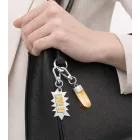 stílusos Calvin Klein Downtown medál szett: nemesacél Pendants  kontrasztos  és "LIVE IT" Lettering - táska kiegészítő - 7 x 1.3 cm - KJJCJA090100 - ezüst/sárga Méret: N