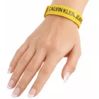 3 db Calvin Klein Uniszex csattos karkötő "CALVIN KLEIN JEANS" logóval, karkötő ékszer, 20 cm, KJJLDB860100, Piros/Sárga/Kék Méret:N