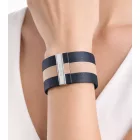 Trendy Calvin Klein női ódi bőr Karkötő  a wide ellentét csíkos. Karkötő méret XS (15cm) KJ9K in fekete, navy, piros, vagy anthracite. Méret: N