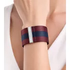 Trendy Calvin Klein női ódi bőr Karkötő  a wide ellentét csíkos. Karkötő méret XS (15cm) KJ9K in fekete, navy, piros, vagy anthracite. Méret: N