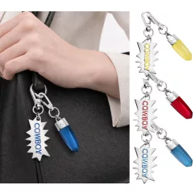   Cool Calvin Klein Downtown medál szett: nemesacél Pendants  kontrasztos  és COWBOY Logo - táska kiegészítő - 7 x 1.3 cm - sárga, piros, vagy kék Méret: N