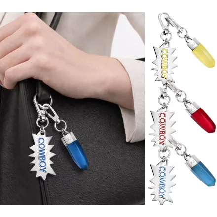 Cool Calvin Klein Downtown medál szett: nemesacél Pendants  kontrasztos  és COWBOY Logo - táska kiegészítő - 7 x 1.3 cm - sárga, piros, vagy kék Méret: N