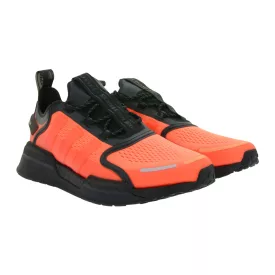   Sporty adidas NMD_V3 edzőcipő edző cipő - Sustainable Running Cipő for férfi és női  BOOST Cushioning GX2088 narancssárga/fekete Méret: 44