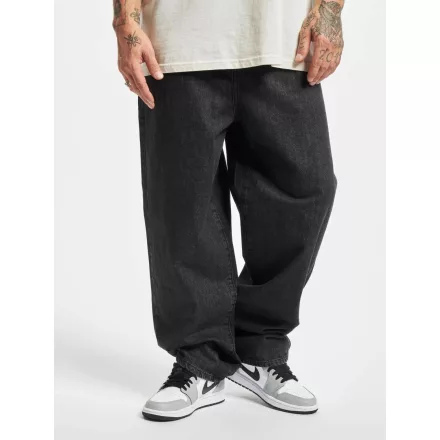 Comfortable URBAN CLASSICS férfi Farmer 150 g/m²  pamut, fekete Méret: 34