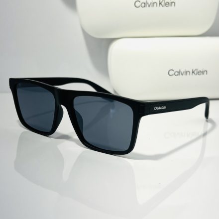 Calvin Klein Retail CK20521S napszemüveg matt fekete  / szürke Mirror női férfi unisex /kampdln /kac