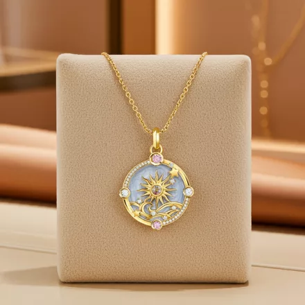 Thomas Sabo PE960-471-1 arany-bevonatú Lánc medál w. világos kék enamel  medál
